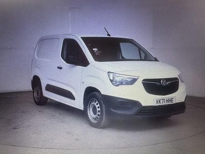 Used Vauxhall Combo Edition 75 HP (55 kW) 2021 White MPV