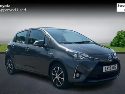 Used Toyota Yaris Hybrid 101 HP (74 kW) 2019 Grey Hatchback