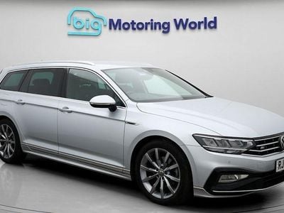 Used VW Passat R-line 150 HP (110 kW) 2023 Silver Estate
