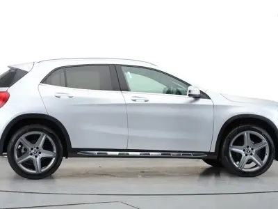 Used Mercedes GLA200 AMG line 2018 Silver SUV