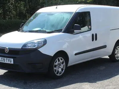 Used Fiat Doblò 95 HP (69 kW) 2019 White MPV