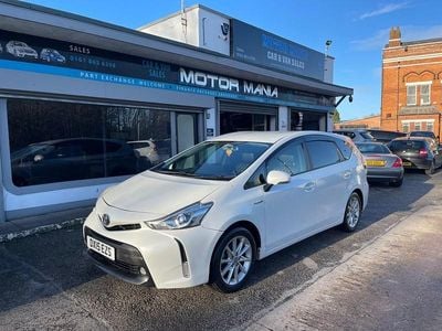 Used Toyota Prius 122 HP (89 kW) 2022 White Hatchback