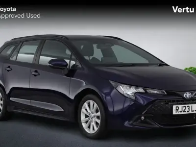 Usado Toyota Corolla 140 HP (102 kW) 2023 Azul Carrinha