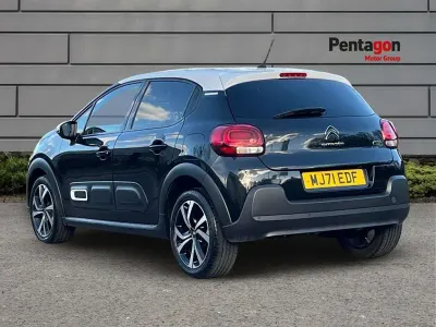 Używany Citroën C3 PureTech 81 KM (59 kW) 2021 Czarny Hatchback