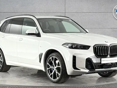 Usado BMW X5 M Sport 347 HP (255 kW) 2024 Branco SUV