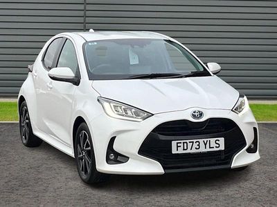 Used Toyota Yaris Hybrid Design 2024 White Hatchback