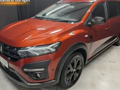 Used Dacia Jogger Extreme 110 HP (80 kW) 2023 Brown MPV