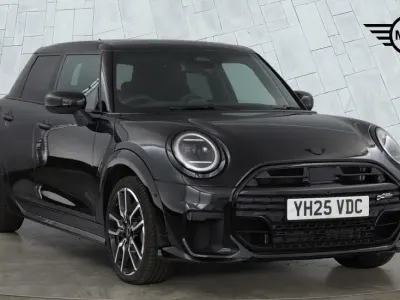 Used Mini Cooper Hatch 113 kW (154 HP) 2025 Black Hatchback