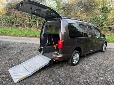 Used VW Caddy Maxi Life Life 102 HP (75 kW) 2019 Brown MPV