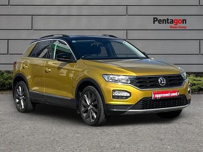 Used VW T-Roc Design 147 HP (108 kW) 2018 Yellow SUV