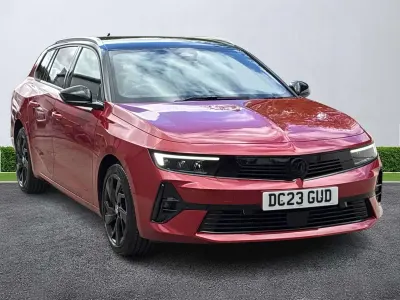 Used Vauxhall Astra 130 HP (95 kW) 2023 Red Estate