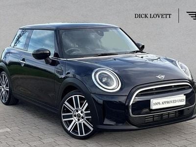 Usado Mini Cooper Exclusive 134 HP (98 kW) 2023 Preto Citadino