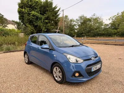 Used Hyundai i10 SE 67 HP (49 kW) 2016 Blue Hatchback