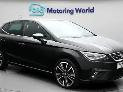 Begagnad Seat Ibiza XCELLENCE Lux 110 HK (80 kW) 2024 Svart Halvkombi