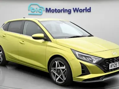 Używany Hyundai i20 Ultimate 101 KM (74 kW) 2025 Zielony Hatchback