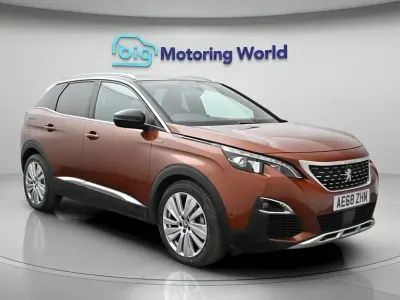 Begagnad Peugeot 3008 Premium 130 HK (95 kW) 2018 Brun SUV