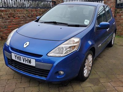 Used Renault Clio II Dynamique 2011 Blue Hatchback