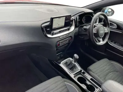 Used Kia Ceed GT-Line 138 HP (101 kW) 2025 Red Hatchback