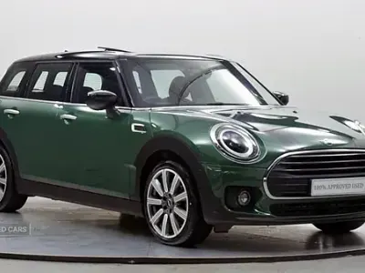 Used Mini Cooper Clubman Exclusive 134 HP (98 kW) 2023 Green Estate