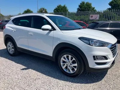 Used Hyundai Tucson SE 132 HP (97 kW) 2020 White SUV