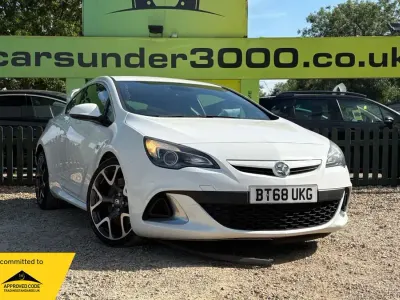 Used Vauxhall Astra 2018 White Coupe