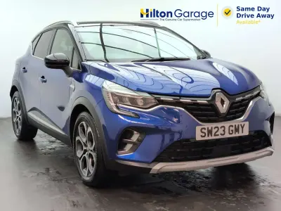 Used Renault Captur Techno 142 HP (104 kW) 2023 Blue and black SUV