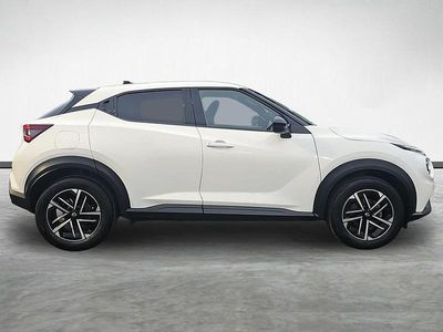 Used Nissan Juke N-Connecta 112 HP (82 kW) 2025 White SUV