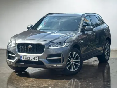 Begagnad Jaguar F-Pace R-Sport 180 HK (132 kW) 2019 Grå SUV