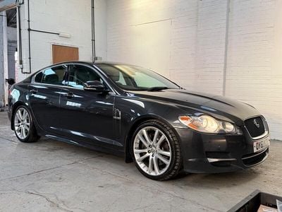 Begagnad Jaguar XF Premium Luxury 2011 Grå Sedan