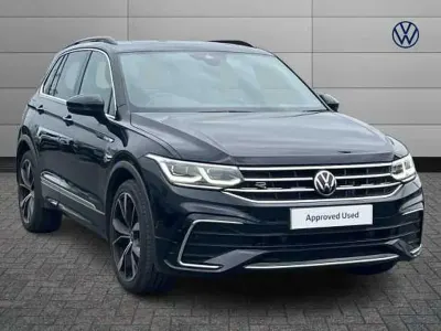 Usado VW Tiguan R-line 150 CV (110 kW) 2022 Negro SUV