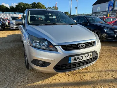 Used Ford Focus Zetec 2010 Silver Hatchback