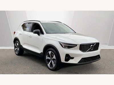 Usado Volvo XC40 Plus 163 CV (119 kW) 2026 Blanco SUV