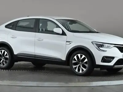 Used Renault Arkana Evolution 140 HP (102 kW) 2023 White SUV