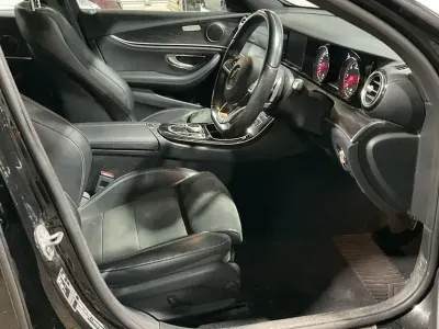 Begagnad Mercedes E220