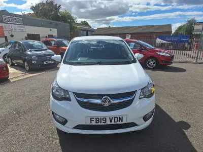 Used Vauxhall Viva 73 HP (53 kW) 2019 White Hatchback