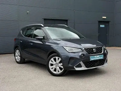 Używany Seat Arona Xperience 2023 Szary SUV
