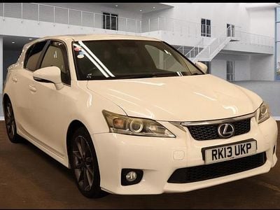 Lexus CT200h