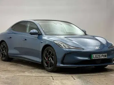 Used MG IM5 Performance 552 kW (751 HP) 2025 Blue Hatchback