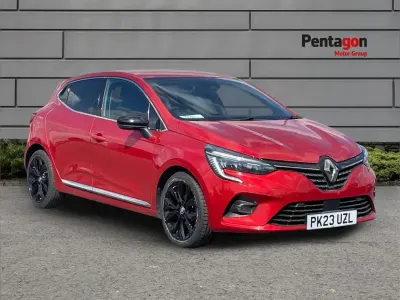 Used Renault Clio Techno 88 HP (64 kW) 2023 Red Hatchback