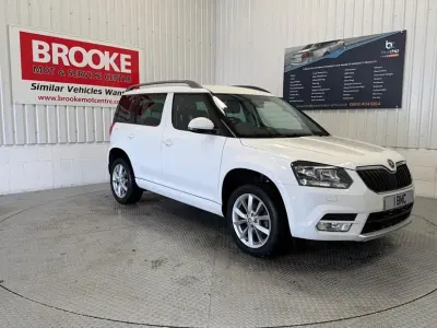 Używany Skoda Yeti SE 105 KM (77 kW) 2014 Biały SUV