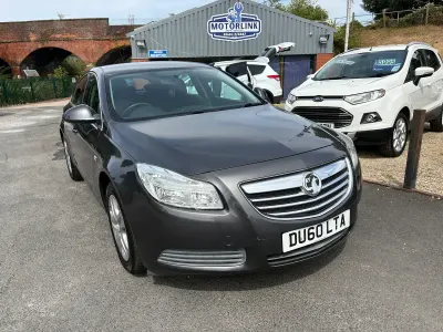 Used Vauxhall Insignia 140 HP (102 kW) 2011 Grey Hatchback