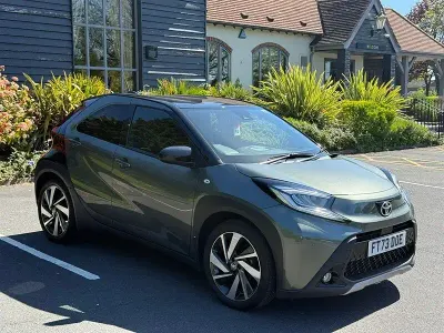 Used Toyota Aygo X 72 HP (52 kW) 2023 Green SUV