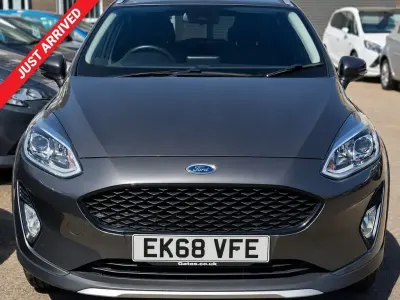Second-hand Ford Fiesta Active 100 CP (73 kW) 2018 Gri Hatchback
