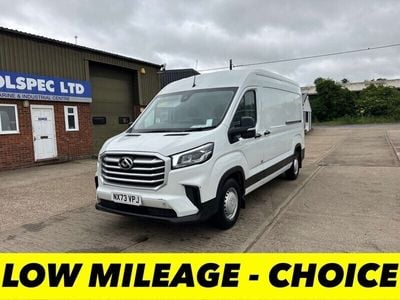 Maxus V90