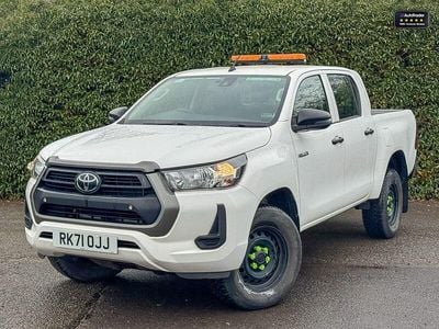 White Used 2021 Toyota HiLux Active Pickup | £23,994 (A bit pricey)
