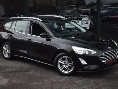 Begagnad Ford Focus Zetec 95 HK (69 kW) 2019 Svart Kombi