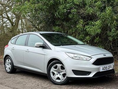 Used Ford Focus Style 120 HP (88 kW) 2015 Silver Hatchback
