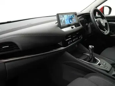 Used Nissan Qashqai N-Connecta 138 HP (101 kW) 2023 Red SUV