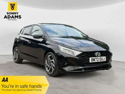 Used Hyundai i20 Premium 100 HP (73 kW) 2023 Black Hatchback