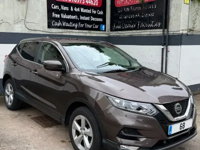 Used Nissan Qashqai Acenta Premium 115 HP (84 kW) 2018 Bronze SUV